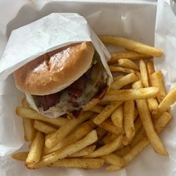 Grub Truck Yall - Bacon Lasso Burger