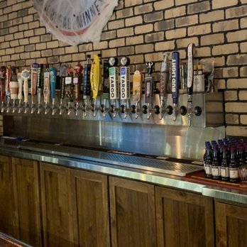 Brickhouse Taverns - A lot of Taps - Pizza Near Me - Moorhead, Minnesota