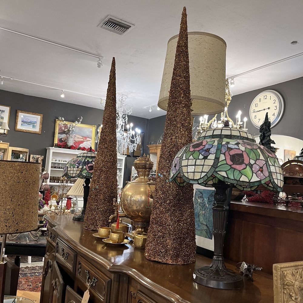 Dovetail Boutique Consignment - Starting to put out holiday items in November - Thrift Stores Near Me - Napa, California Dovetail Boutique Consignment - Starting to put out holiday items in November - Thrift Stores Near Me - Napa, California