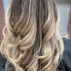 Salon Techniques - Highlights and curls.