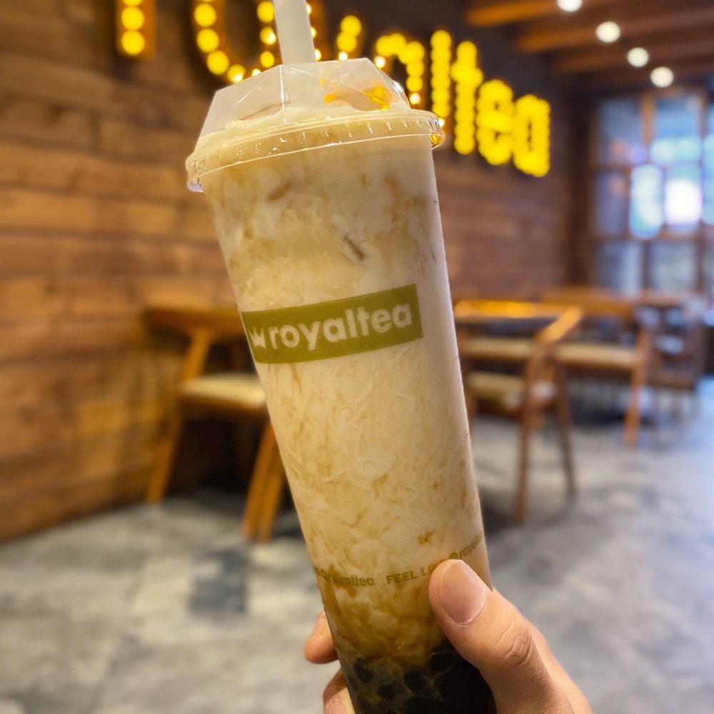 Royaltea - Royaltea - Brulee BoBo (XL) drink - Bubble Tea Near Me - Toronto, Ontario