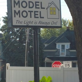 Model Motel - Hotels Near Me - Kankakee, Illinois Model Motel - Hotels Near Me - Kankakee, Illinois