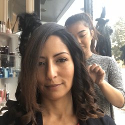 Revolution Hair Studio - Aly arranging my her for my wedding!!!
