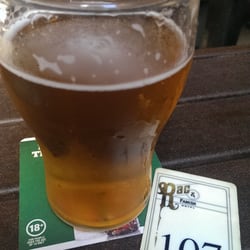 Rag & Famish Hotel - Cold beer always a good start!