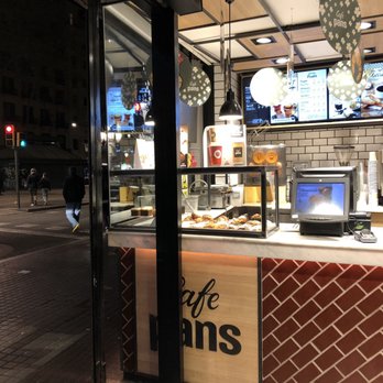 Cafe Pans - Outside view from stairs - Breakfast & Brunch Near Me - Barcelona, B
