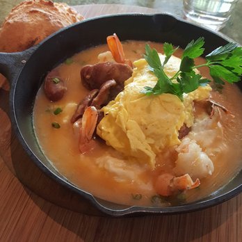 Bella's Cafe - Shrimp and grits. Get it!!! - Breakfast & Brunch Near Me - New Haven, Connecticut Bella's Cafe - Shrimp and grits. Get it!!! - Breakfast & Brunch Near Me - New Haven, Connecticut