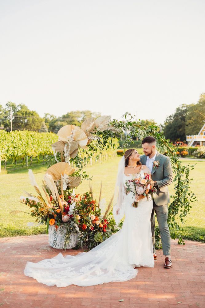 PETALS FLORAL DESIGN & GIFTS with photos Updated August 2024 153