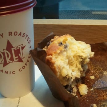 Pret A Manger - Coffee and blueberry muffin. - Sandwiches Near Me - New York, New York Pret A Manger - Coffee and blueberry muffin. - Sandwiches Near Me - New York, New York