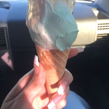 Candy Kitchen Redington Shores - Mint chocolate chip and banana - Ice Cream & Frozen Yogurt Near Me - Redington Shores, Florida