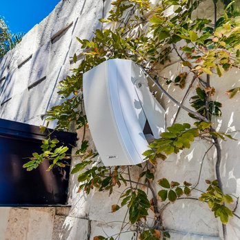 Jupitronic Audio Establishment - Home Theatre Installation Near Me - León, GUA