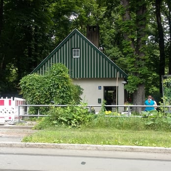 Fräulein Grüneis - View from outside Park, on Lerchenfeldstraße - Cafes Near Me - Munich, BY Fräulein Grüneis - View from outside Park, on Lerchenfeldstraße - Cafes Near Me - Munich, BY