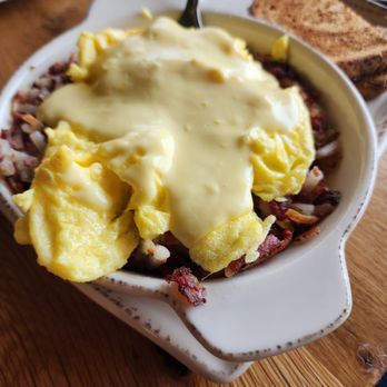 Good Evans - Corned Beef Hash with scrambled eggs - Breakfast & Brunch Near Me - Omaha, Nebraska