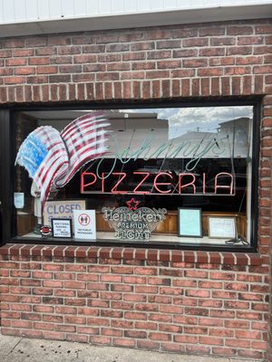 Johnny's Pizzeria by null