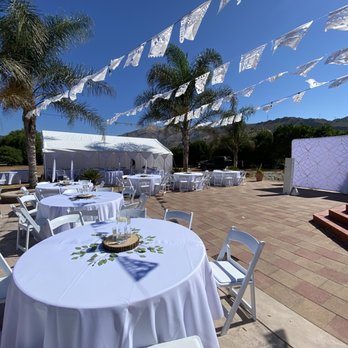 Prominent Parties - Round tables and linens for 150 guest wedding. - Party Equipment Rentals Near Me