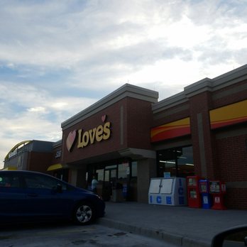 Love's Travel Stop - There's a beautiful view here. - Gas Stations Near Me - Jasper, Tennessee