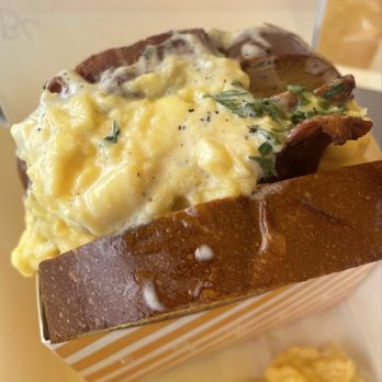 Egg Tuck - Coffee & Tea Near Me - Los Angeles, California