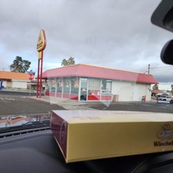 Winchell's Donut House