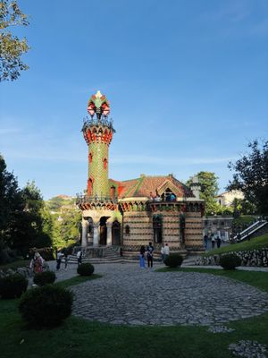 El Capricho de Gaudí by null