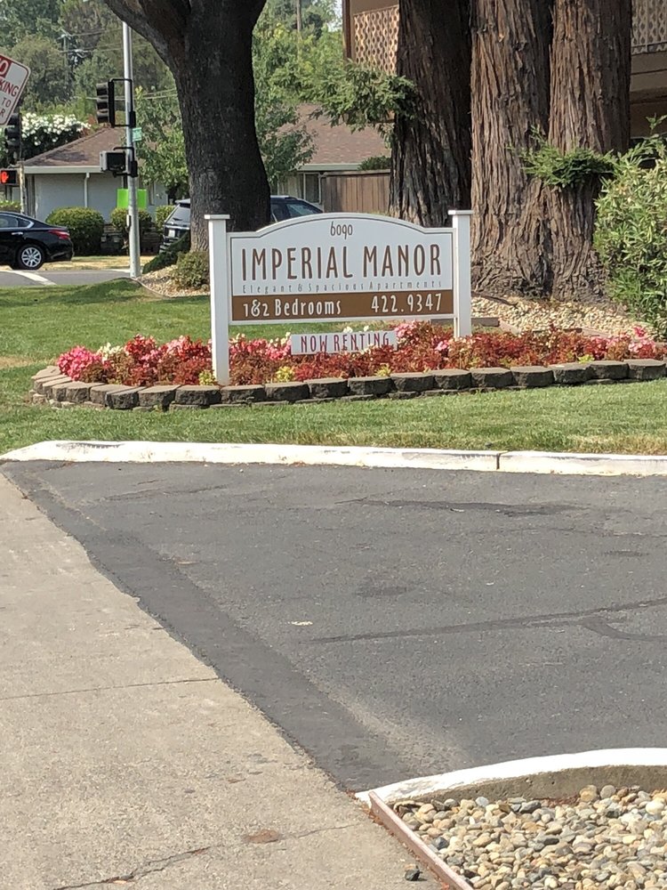 IMPERIAL MANOR APARTMENTS Updated May 2024 6090 S Land Park Dr
