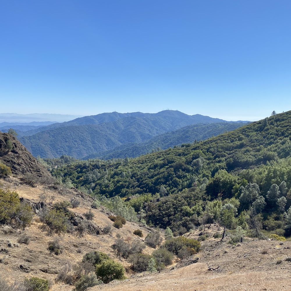Mount Umunhum - Valley view - Hiking Near Me