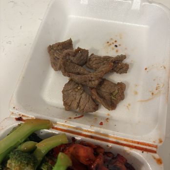 Fresh Wok - Broccoli beef only 5 pieces - Chinese Near Me - Fontana, California Fresh Wok - Broccoli beef only 5 pieces - Chinese Near Me - Fontana, California