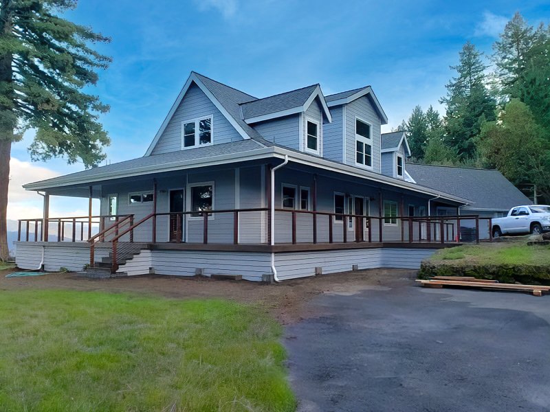 Slide of Moreno Roofing Construction & Solar