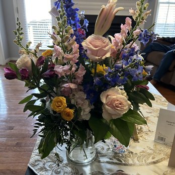 River City Flower Studio - Floral Designers Near Me - Hopewell, Virginia