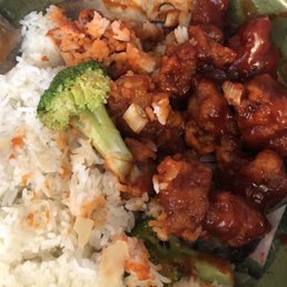 This was supposedly the Sesame Chicken Combination Special This was supposedly the Sesame Chicken Combination Special