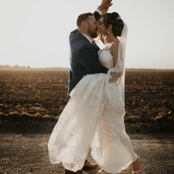 48 Barn - Couple