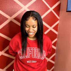Style Worthy - Natural looking lace closure sew-in with straight hair.