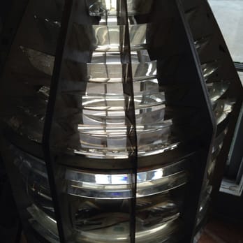 East Brother Light Station - Fresnel lens - Bed & Breakfast Near Me - Richmond, California East Brother Light Station - Fresnel lens - Bed & Breakfast Near Me - Richmond, California