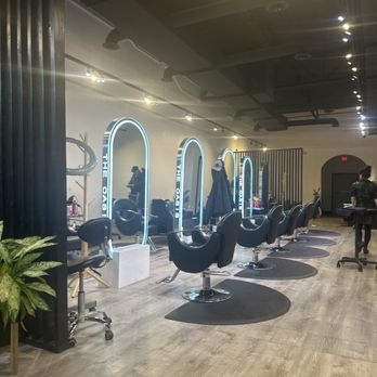 The Oasis Studio By Min - Interior - Hair Salons Near Me - Cypress, Texas