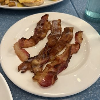 Fran's Restaurant - Diners Near Me - Toronto, Ontario