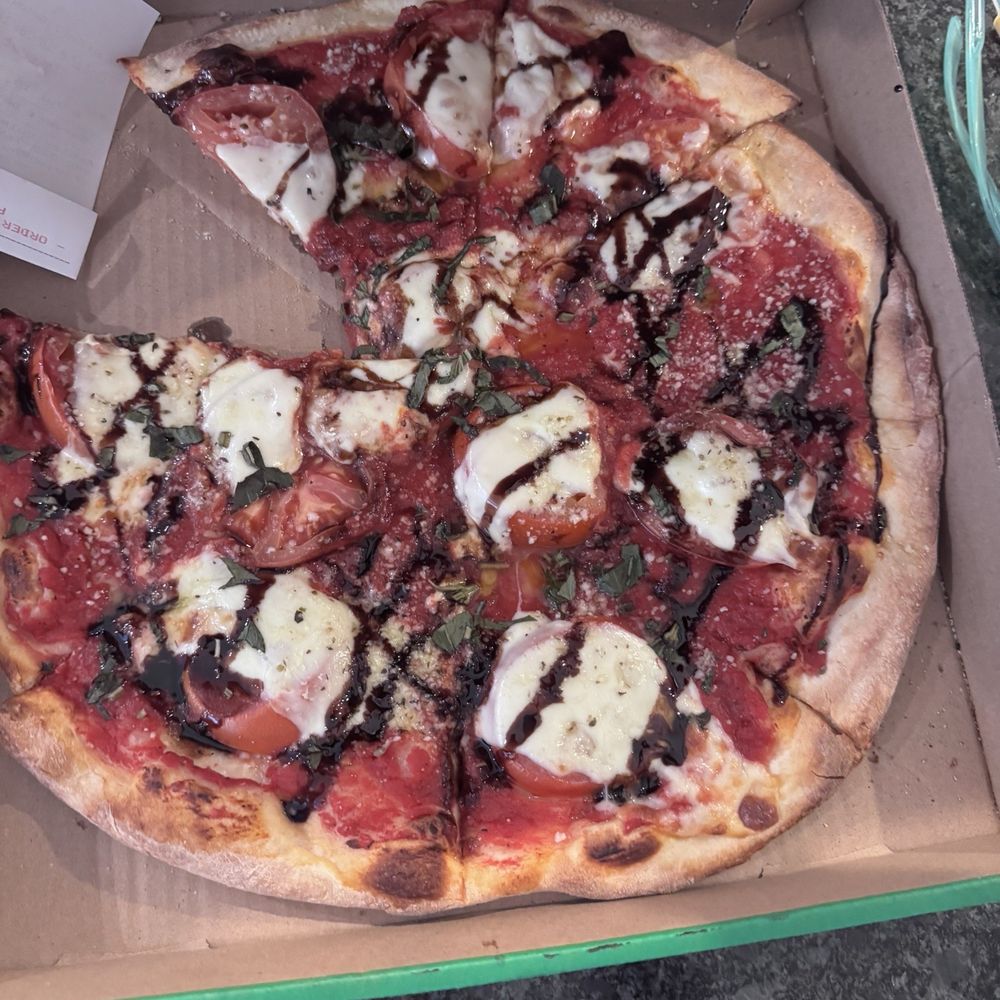 Pizza 14" Baked Caprese Pizza 14" Baked Caprese
