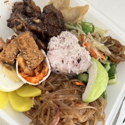 100 Percent Korean - Beef rib lunch box