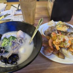 Regular bone broth & dimsum Regular bone broth & dimsum