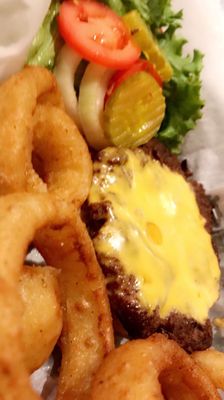 Suzi's Bar & Grill by null