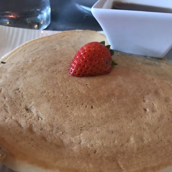 Photo of Moena Café - Honolulu, HI, United States. Unbelievable Pancake!