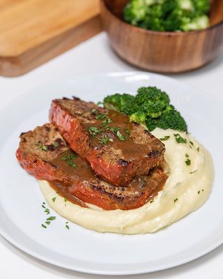 2 Dine 4 Catering by null