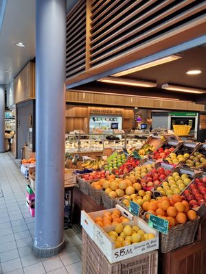 Halles Castellane by null