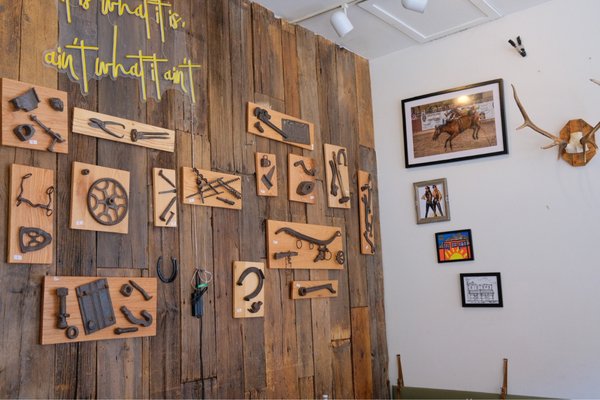 Sunrise Minturn | Cafe + Cocktails by null