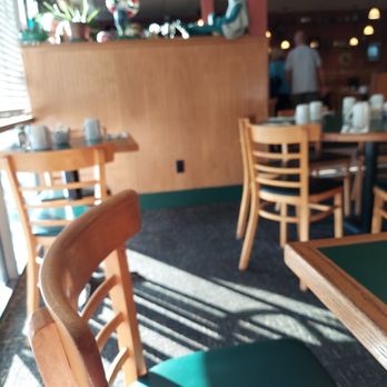 The Frog Pond - Breakfast & Brunch Near Me - St Pete Beach, Florida
