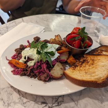Tatte Bakery & Cafe | Clarendon - Lamb Hash - Coffee & Tea Near Me - Arlington, Virginia