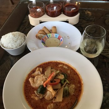 Duang Tawan - Red curry, spring rolls and wine - Thai Near Me - Baton Rouge, Louisiana Duang Tawan - Red curry, spring rolls and wine - Thai Near Me - Baton Rouge, Louisiana