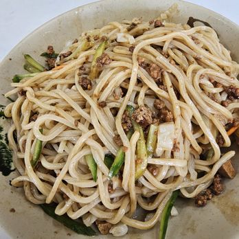 Noodle House - Minced pork mixed with noodle and ready to be eaten - Chinese Near Me - Monterey Park, California Noodle House - Minced pork mixed with noodle and ready to be eaten - Chinese Near Me - Monterey Park, California