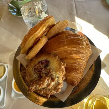 Tableau - Pastry plate - Breakfast & Brunch Near Me - Las Vegas, Nevada Tableau - Pastry plate - Breakfast & Brunch Near Me - Las Vegas, Nevada