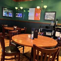 Maggie O' Brien's - An informal, spacious dining area with lots of Irish and American decorations.