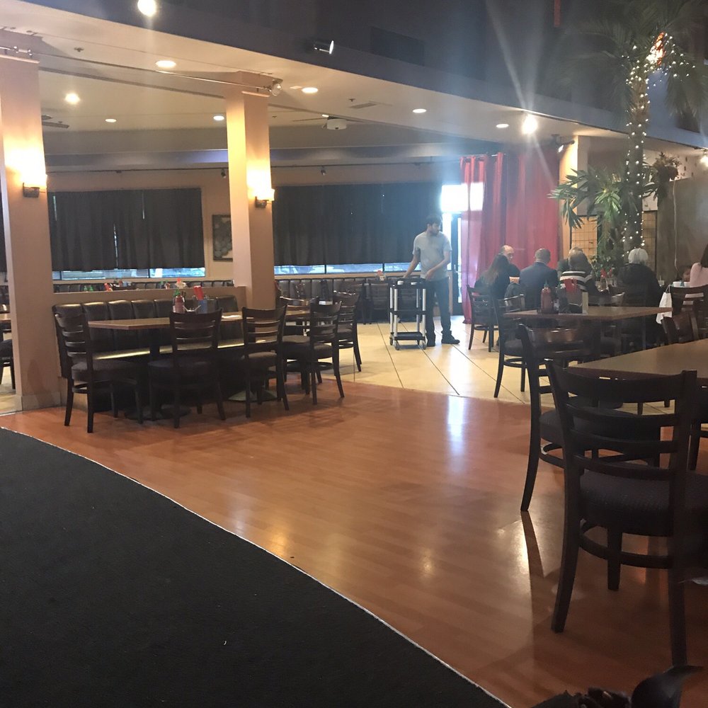 Com Tam Thanh - The view in front of the stage - Vietnamese Near Me - Newark, California