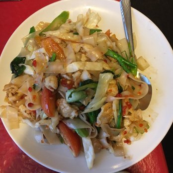 Vieng Thai - N3 pad Kee Mao (spicy) - Thai Near Me - Houston, Texas