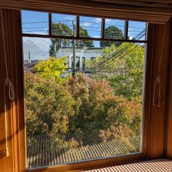 VC Custom Window And Doors - Bay window glass was replaced with tempered glass